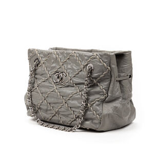 Chanel Shopper